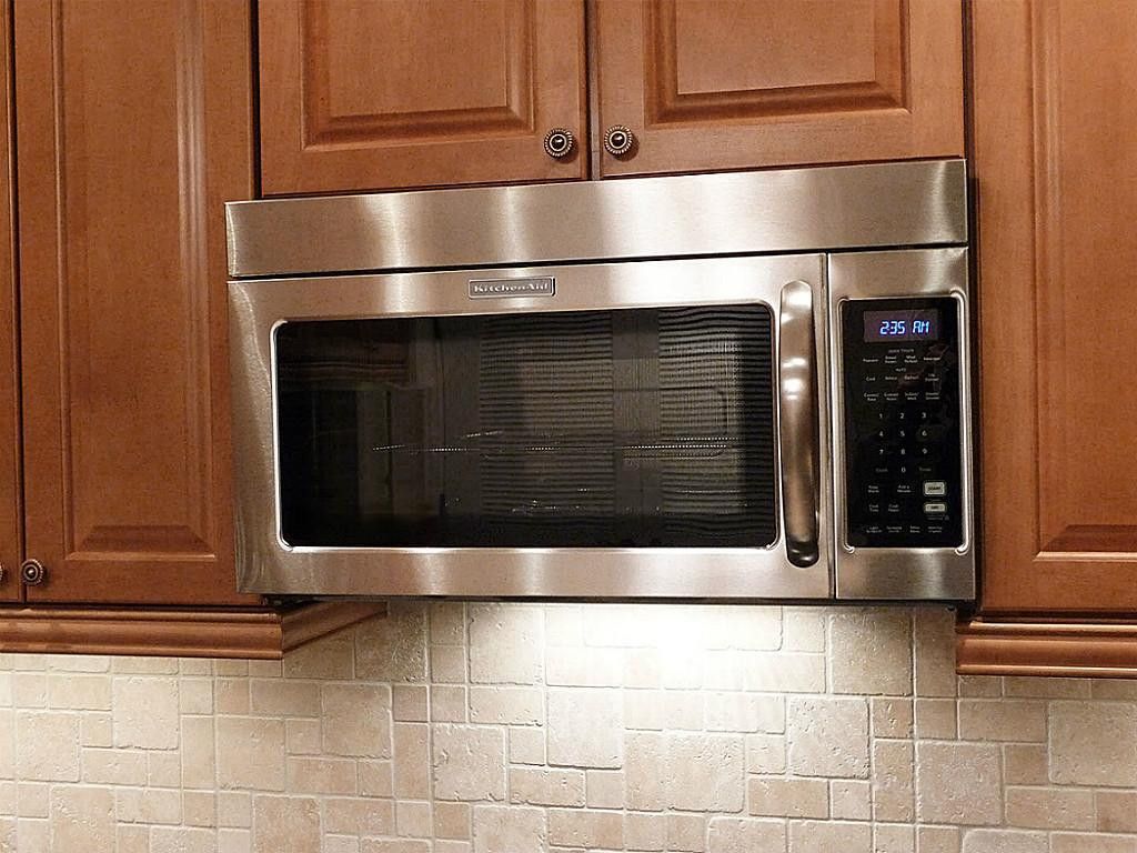 Фото микроволновая печь на кухне фото